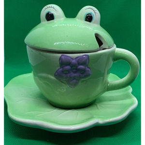 2009 Vintage Frog Cup and Saucer By WMG
